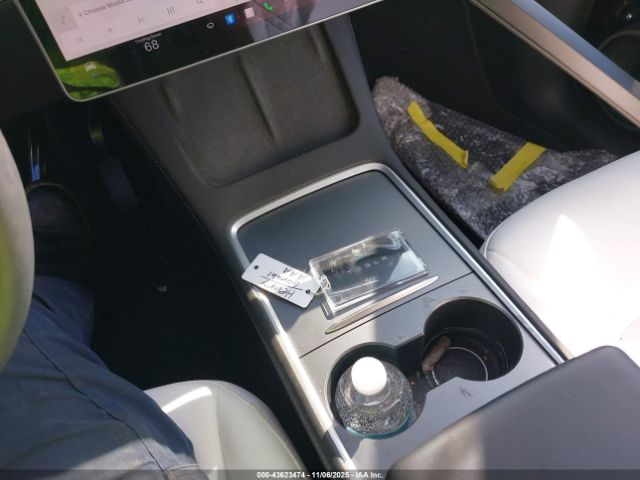 2024 TESLA MODEL Y 7SAYGDED0RF102126 Photo 10