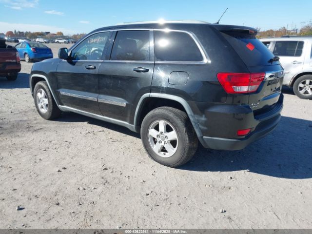 2011 JEEP GRAND CHEROKEE 1J4RR4GG1BC571385 Photo 2