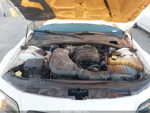 2014 CHRYSLER 300 2C3CCAAG1EH377594 Photo 9