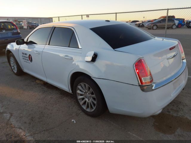 2014 CHRYSLER 300 2C3CCAAG1EH377594 Photo 2