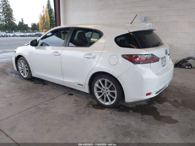 2013 LEXUS CT 200H JTHKD5BH3D2172710 Photo 2