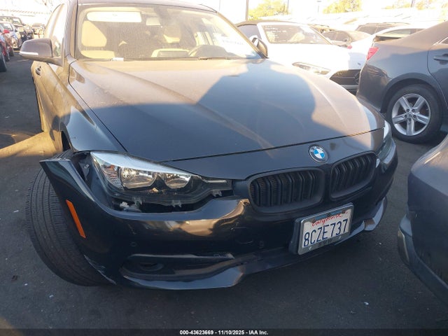 WBA8E1G51GNU10361 BMW 320i