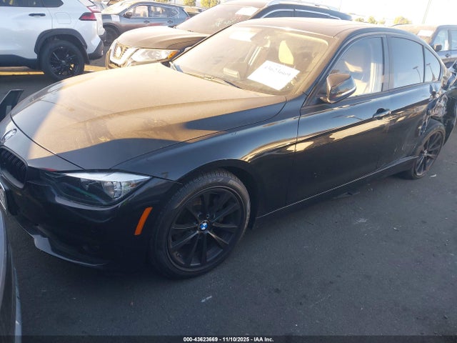 WBA8E1G51GNU10361 BMW 320i