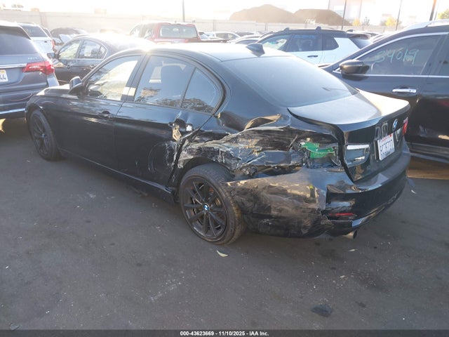 WBA8E1G51GNU10361 BMW 320i