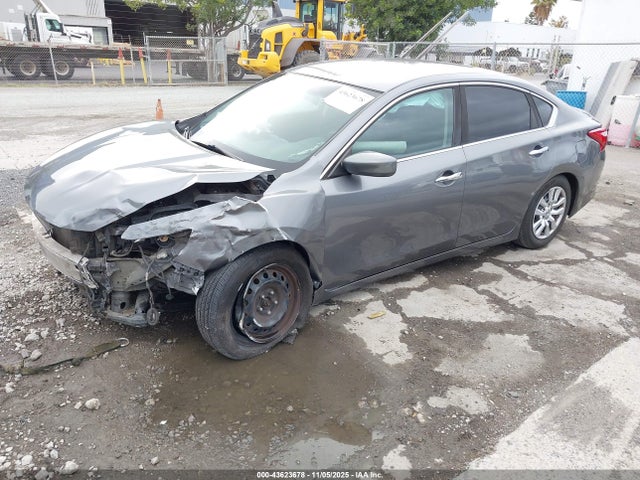 1N4AL3AP8HN354717 Nissan Altima 2.5 S
