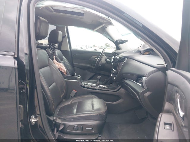 1GNERKKW9JJ237260 Chevrolet Traverse Premier