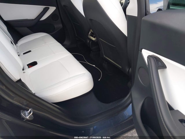 2022 TESLA MODEL Y 7SAYGDEF2NF459576 Photo 7