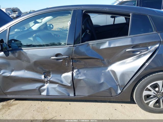 2017 TOYOTA PRIUS PRIME JTDKARFP7H3017242 Photo 5