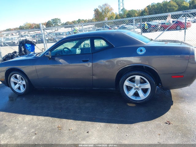 43623885 :رقم المزاد ، 2C3CDYAG3EH195224 vin ، 2014 Dodge Challenger Sxt مزاد بيع