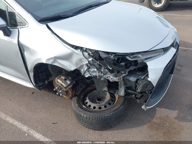 JTDEPRAE1LJ067611 Toyota COROLLA LE