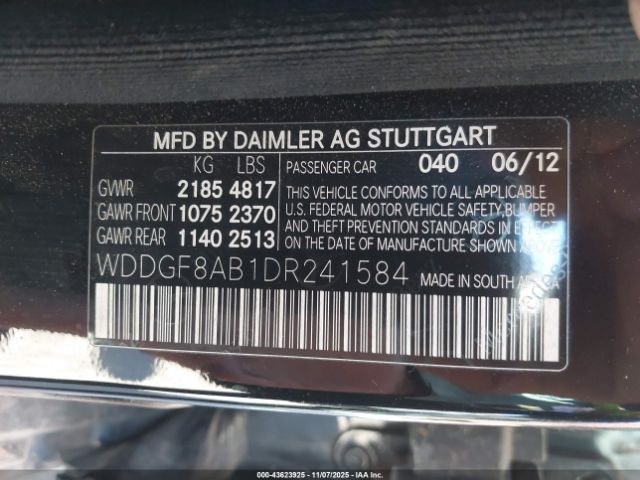 2013 MERCEDES-BENZ C 300 WDDGF8AB1DR241584 Photo 8