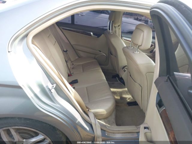 2012 MERCEDES-BENZ C 300 WDDGF8BB2CR225911 Photo 7