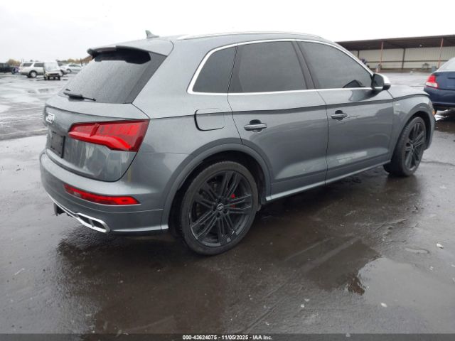 2018 AUDI SQ5 WA1A4AFY5J2144817 Photo 3