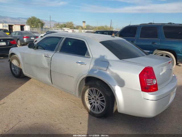 2010 CHRYSLER 300 2C3CA5CV2AH167931 Photo 2