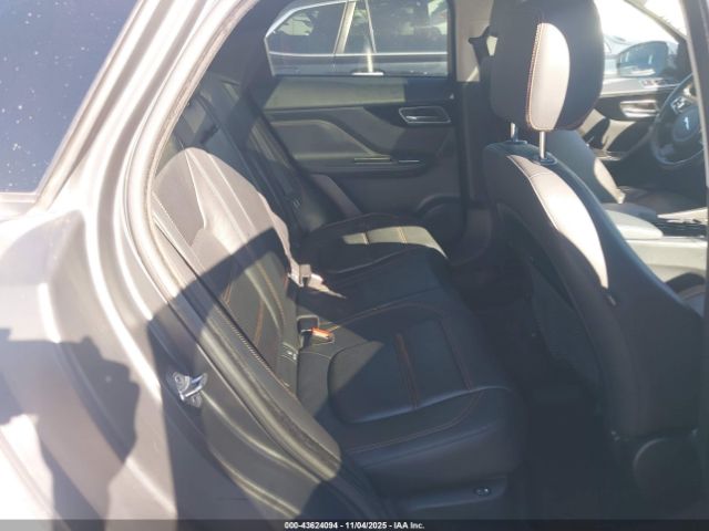 2017 JAGUAR F-PACE SADCK2BN9HA086916 Photo 7