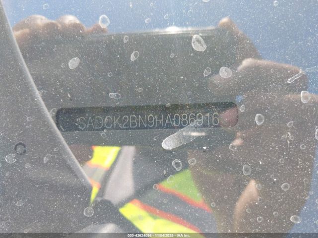 2017 JAGUAR F-PACE SADCK2BN9HA086916 Photo 8