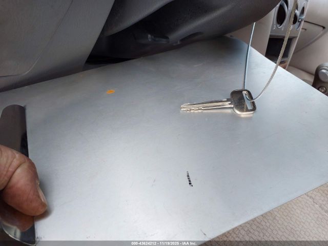 2004 TOYOTA COROLLA 1NXBR32E34Z341587 Photo 10