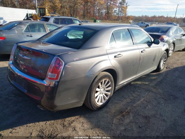 2014 CHRYSLER 300 2C3CCAAG7EH301572 Photo 3