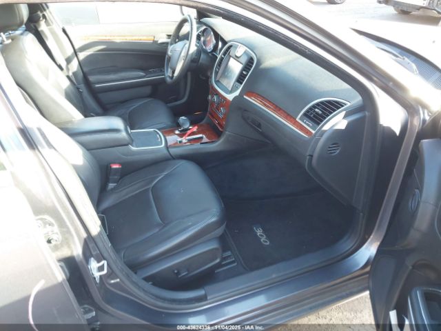 2014 CHRYSLER 300 2C3CCAAG7EH301572 Photo 4