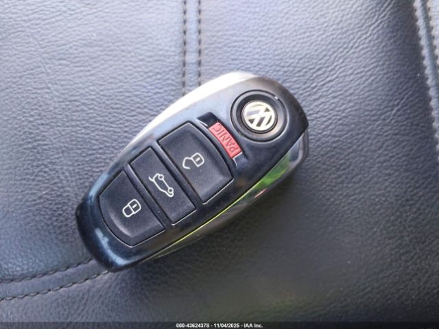 2012 VOLKSWAGEN TOUAREG WVGFF9BP3CD002132 Photo 10