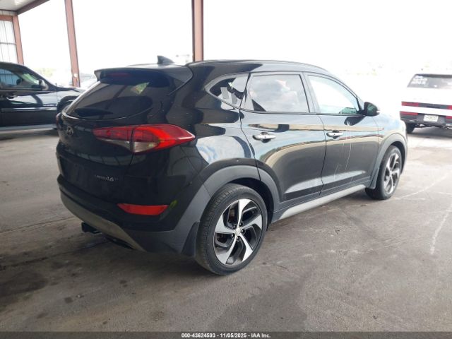 2018 HYUNDAI TUCSON KM8J33A2XJU798638 Photo 3
