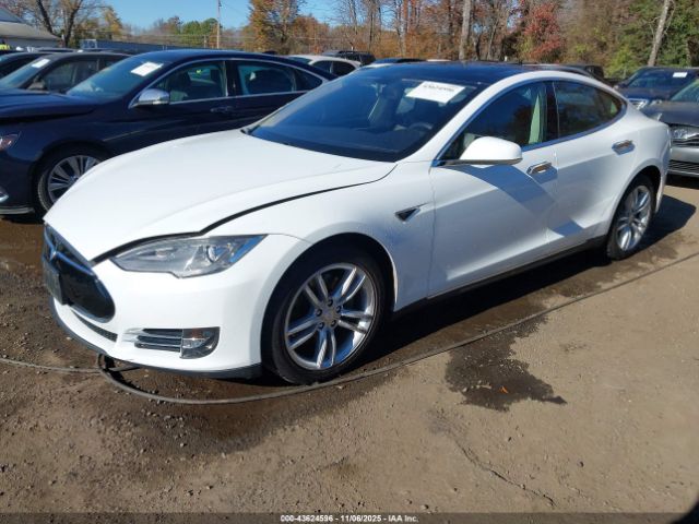 2013 TESLA MODEL S 5YJSA1AG2DFP11231 Photo 1