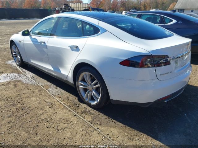 2013 TESLA MODEL S 5YJSA1AG2DFP11231 Photo 2