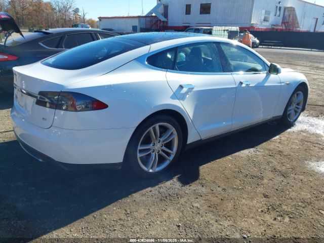 2013 TESLA MODEL S 5YJSA1AG2DFP11231 Photo 3