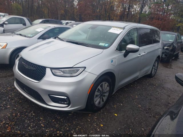 2023 CHRYSLER PACIFICA HYBRID 2C4RC1L77PR588847 Photo 1