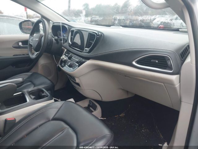 2023 CHRYSLER PACIFICA HYBRID 2C4RC1L77PR588847 Photo 4