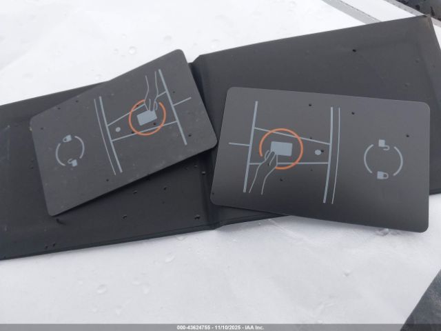 2026 TESLA MODEL Y 7SAYGDEE7TA387775 Photo 10