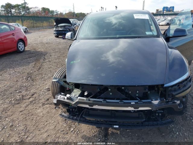 2026 TESLA MODEL Y 7SAYGDEE7TA387775 Photo 5