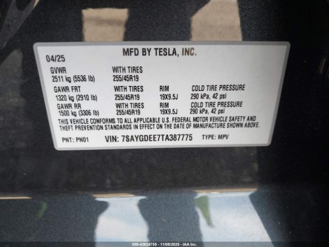 2026 TESLA MODEL Y 7SAYGDEE7TA387775 Photo 8