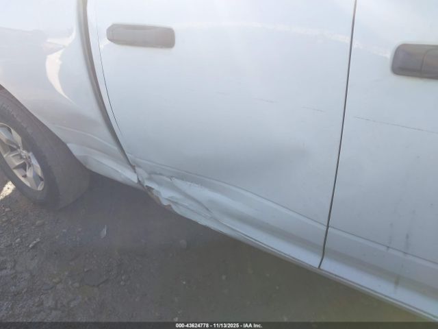 2015 RAM 1500 1C6RR7FT2FS723263 Photo 5