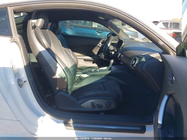 2017 AUDI TTS TRUC1AFV3H1018894 Photo 4