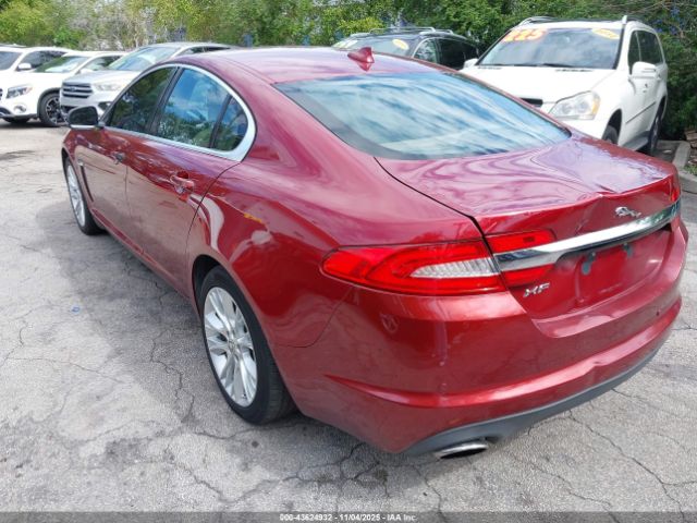 2013 JAGUAR XF SAJWA0ES4DPS82644 Photo 2