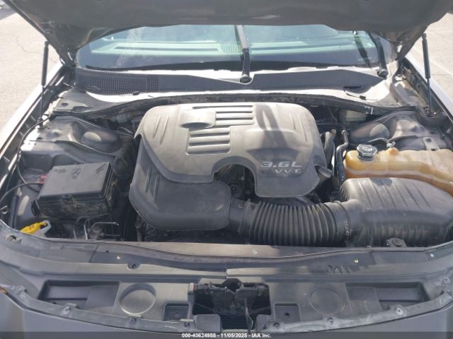 2014 CHRYSLER 300 2C3CCABG3EH273168 Photo 9