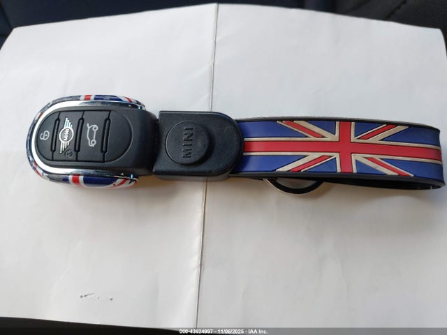 2024 MINI CONVERTIBLE WMW23DL09R3R95292 Photo 10