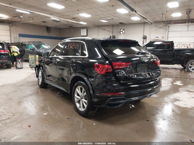 2021 AUDI Q3 WA1DECF36M1038381 Photo 2