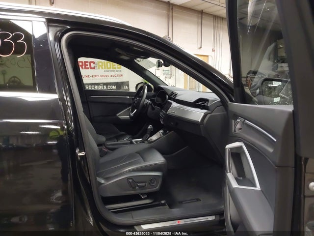 2021 AUDI Q3 WA1DECF36M1038381 Photo 4