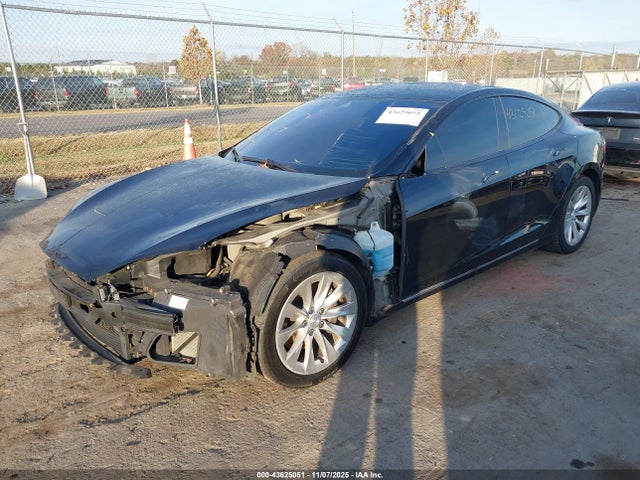 2016 TESLA MODEL S 5YJSA1E16GF161168 Photo 1