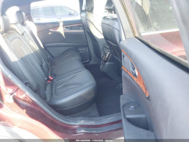 2020 LINCOLN NAUTILUS 2LMPJ8KP4LBL04343 Photo 7