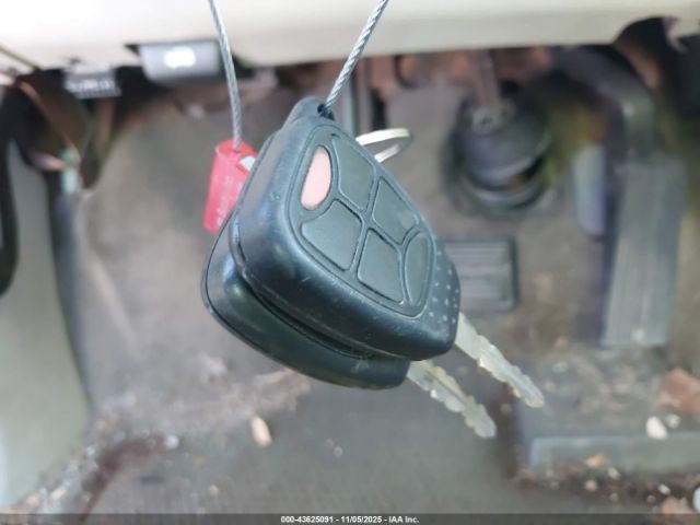 2005 CHRYSLER TOWN & COUNTRY 2C4GP54L55R222669 Photo 10