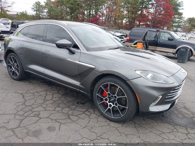 2021 ASTON MARTIN DBX SCFVUJAW1MTV00175