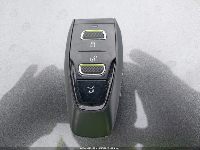 2021 ASTON MARTIN DBX SCFVUJAW1MTV00175 Photo 10