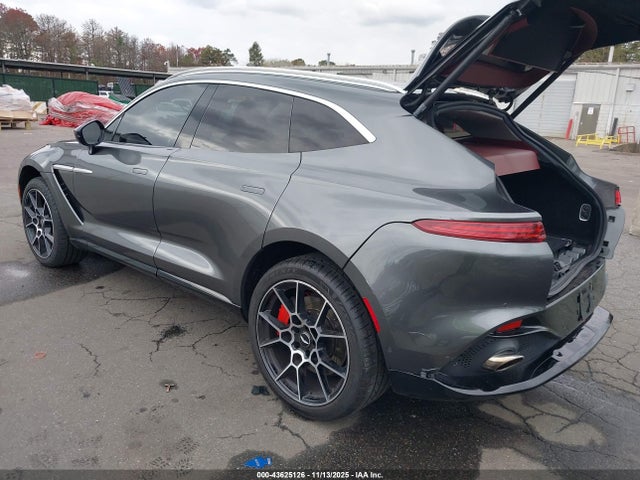 2021 ASTON MARTIN DBX SCFVUJAW1MTV00175 Photo 2