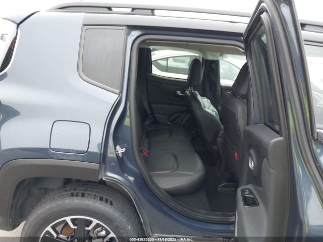2023 JEEP RENEGADE ZACNJDC16PPP37431 Photo 7