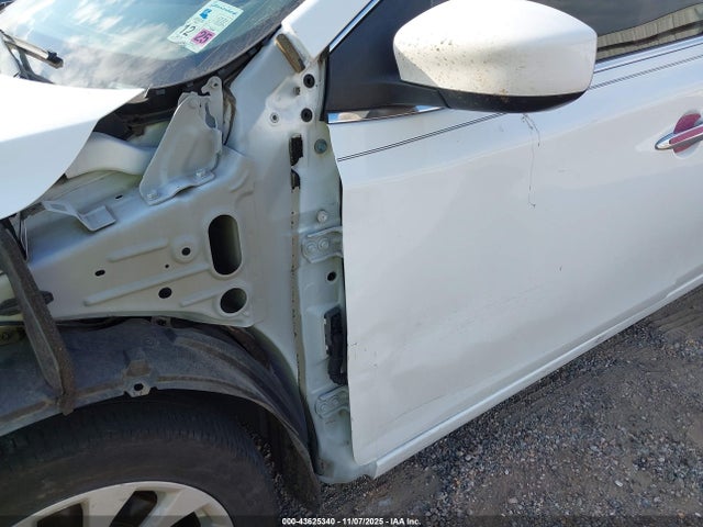 3N1AB7AP0JY204861 Nissan SENTRA SV