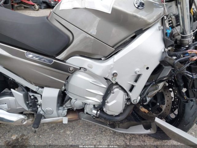 2013 YAMAHA FJR1300 JYARP24E1DA000816 Photo 7