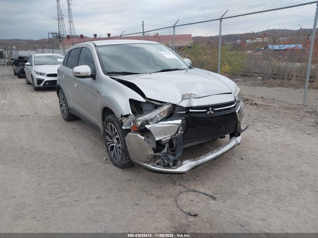 2018 MITSUBISHI OUTLANDER SPORT JA4AR3AW3JU001677 Photo 0
